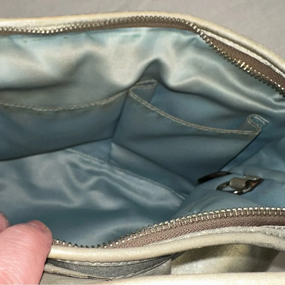 Coach •  Vintage Gold Shoulder Hobo Ergo Pleated Purse • Leather Bag - Picture 7 of 11